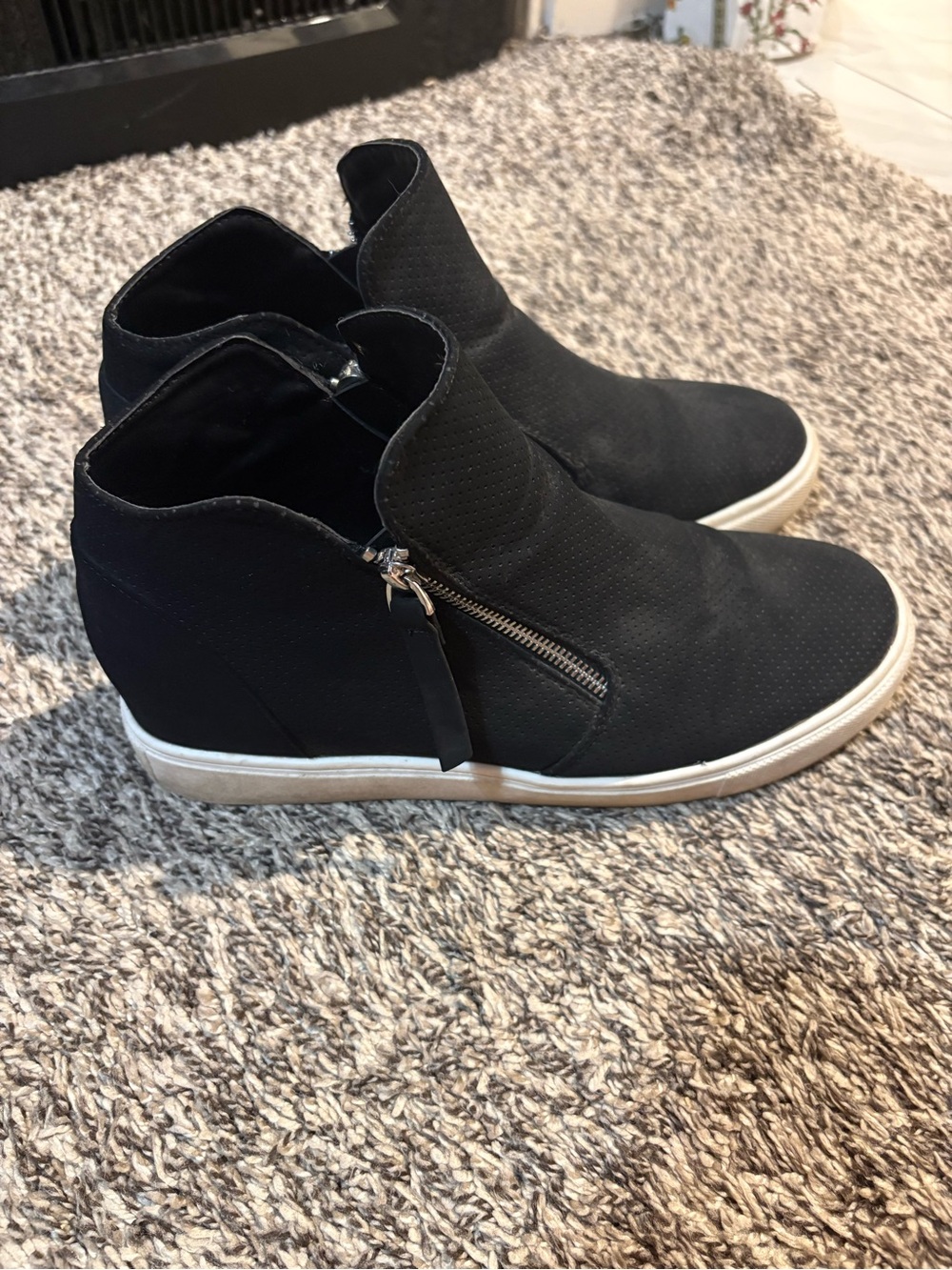 JustFab Black Wedge Zip-Up Sneaker Booties